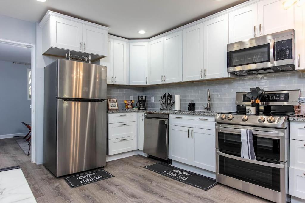West End Bungalow Perfect To Work, Play, & Escape Atlanta Bagian luar foto