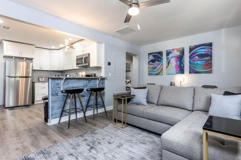 West End Bungalow Perfect To Work, Play, & Escape Atlanta Bagian luar foto