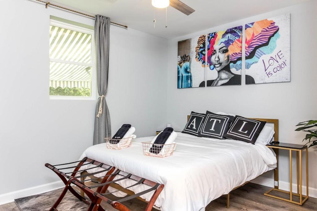 West End Bungalow Perfect To Work, Play, & Escape Atlanta Bagian luar foto